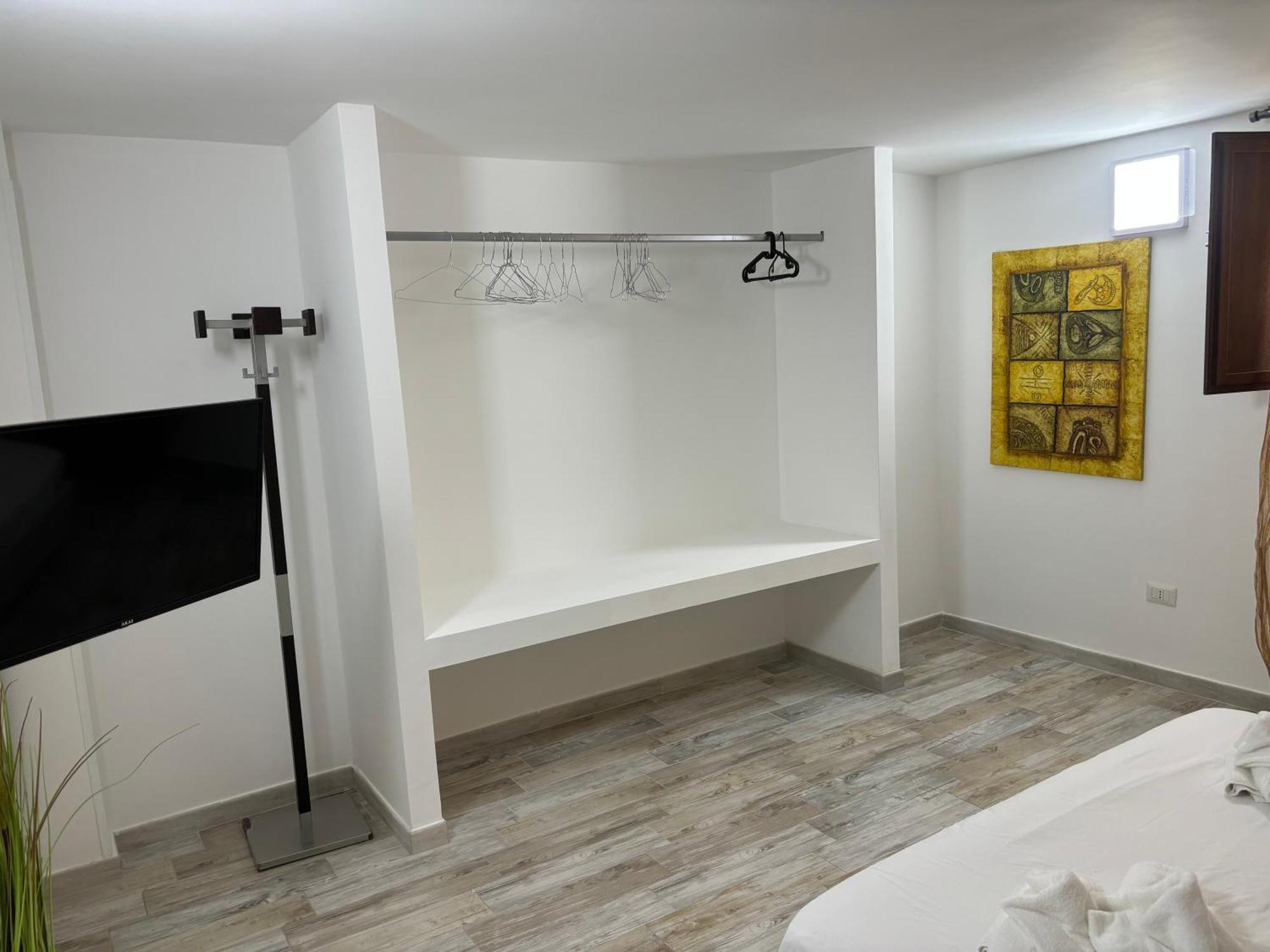 L'Arco Di Porta Lecce Apartment Brindisi Ngoại thất bức ảnh